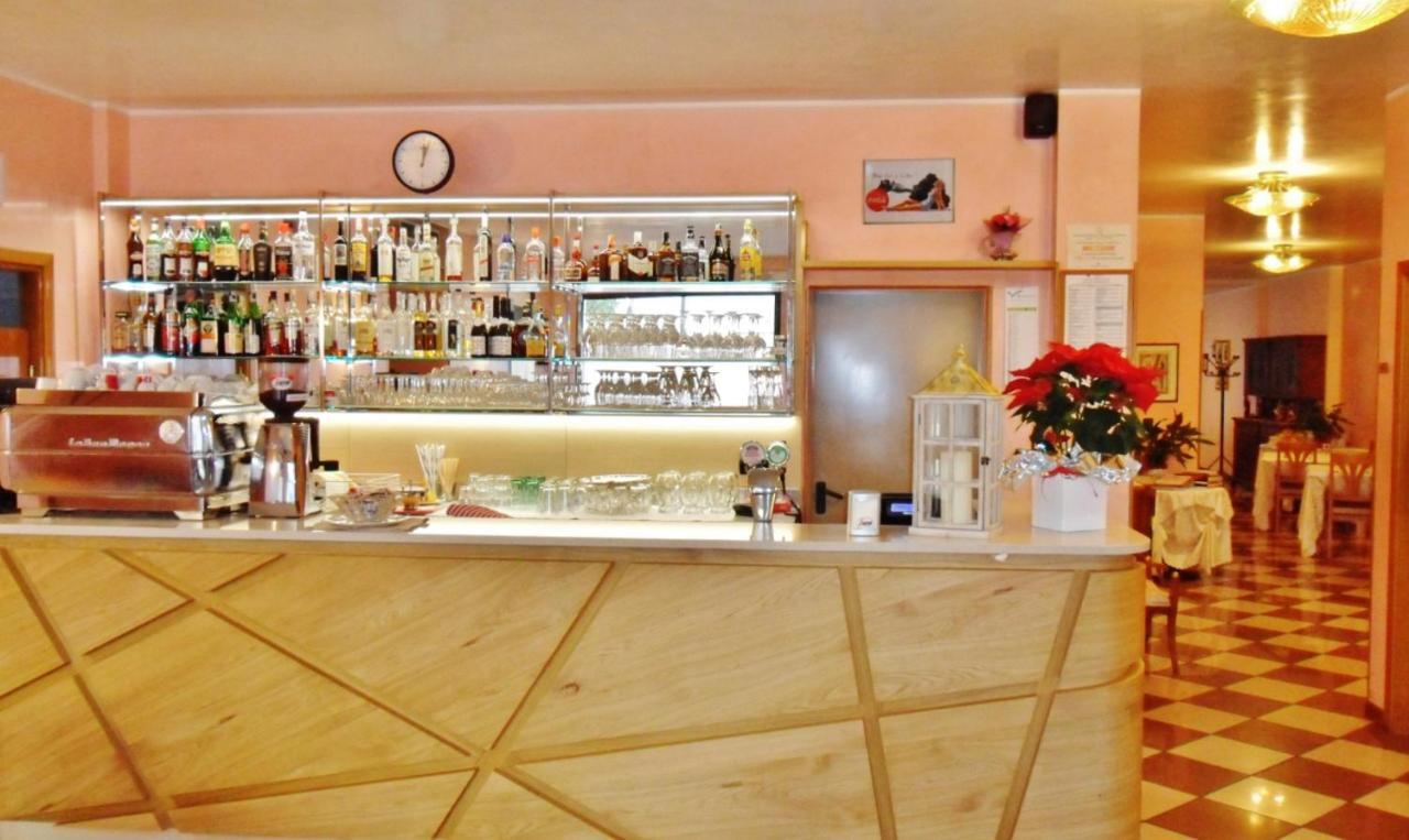 Hotel Ristorante Al Bassanello Bassano del Grappa Exterior photo